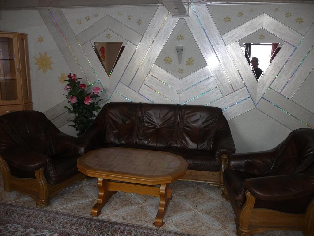 Central Hotel Швецинген Екстериор снимка