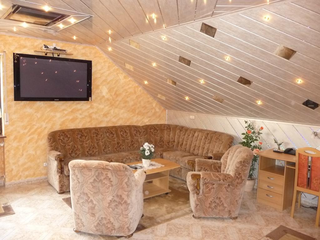 Central Hotel Швецинген Екстериор снимка